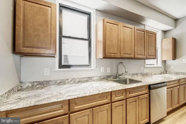 $1,500 | 2343 North College Avenue, Unit 2, Philadelphia, PA 19121