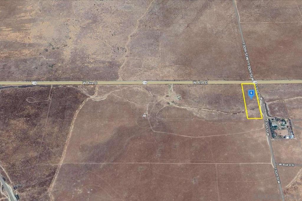 0 130th Street West Lancaster, CA 93536 - Photo 37 of 45 a bathroom with a shower