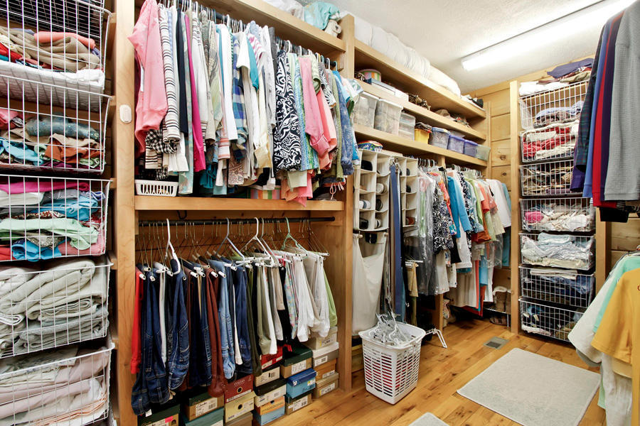 207 Old Ridge Road Kingston, TN 37763 - Photo 23 of 40 master closet