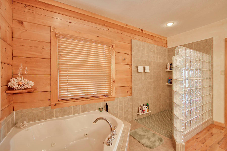 207 Old Ridge Road Kingston, TN 37763 - Photo 24 of 40 master bath