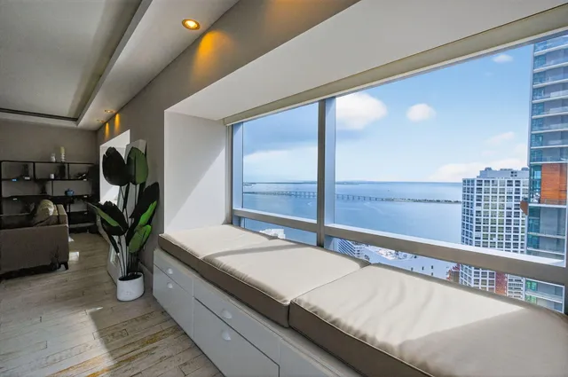 $2,190,000 | 1435 Brickell Avenue, Unit 3401, Miami, FL 33131