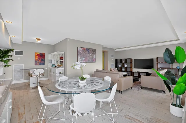 $2,190,000 | 1435 Brickell Avenue, Unit 3401, Miami, FL 33131