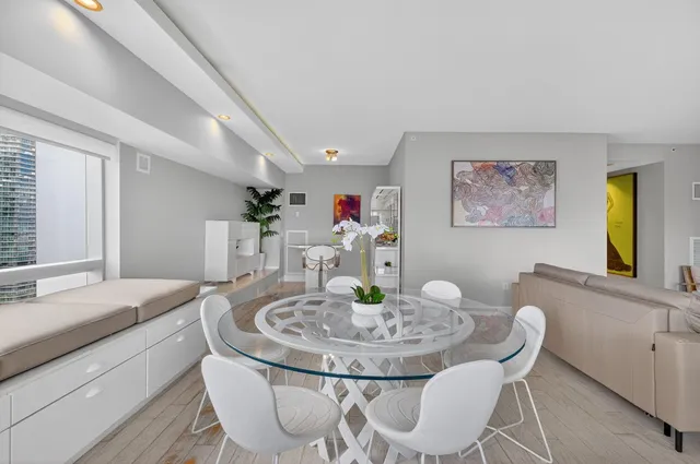$2,190,000 | 1435 Brickell Avenue, Unit 3401, Miami, FL 33131
