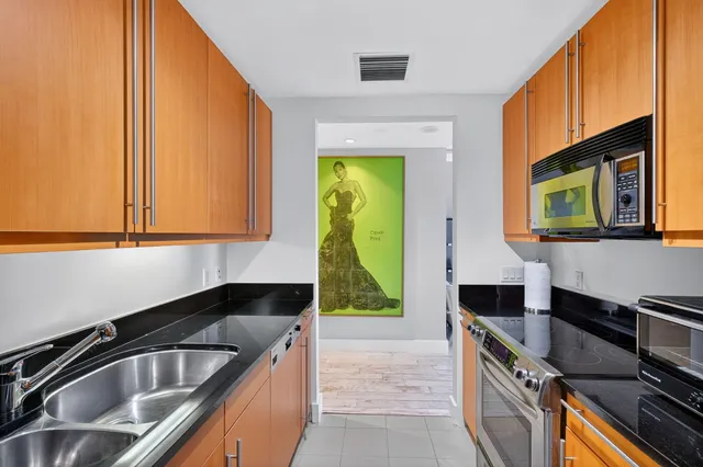 $2,190,000 | 1435 Brickell Avenue, Unit 3401, Miami, FL 33131