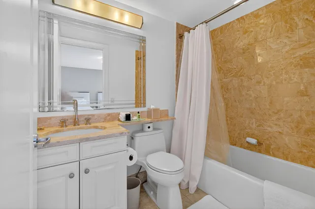 $2,190,000 | 1435 Brickell Avenue, Unit 3401, Miami, FL 33131