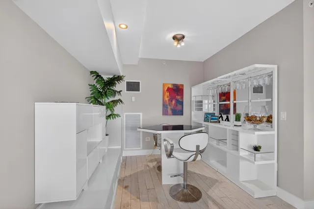 $2,190,000 | 1435 Brickell Avenue, Unit 3401, Miami, FL 33131