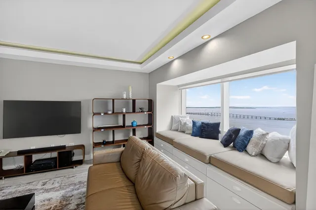 $2,190,000 | 1435 Brickell Avenue, Unit 3401, Miami, FL 33131