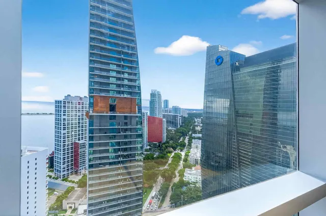 $2,190,000 | 1435 Brickell Avenue, Unit 3401, Miami, FL 33131