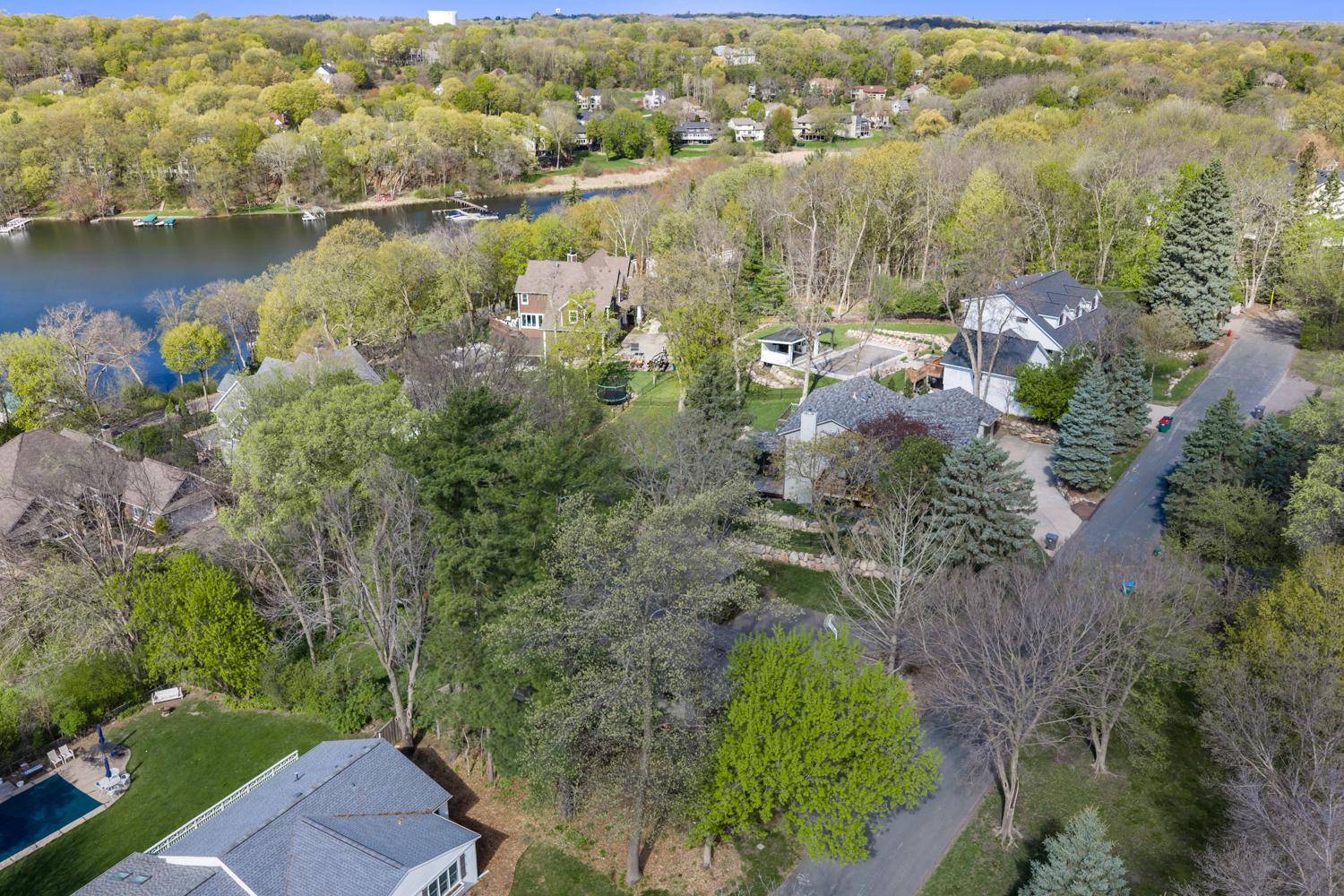 531 Indian Hill Road Chanhassen, MN 55317 - Photo 14 of 81