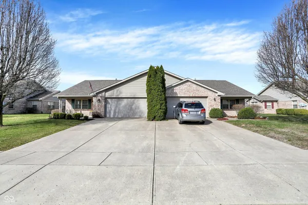$274,900 | 1664 Vidalia Court, Greenwood, IN 46143