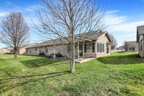 $274,900 | 1664 Vidalia Court, Greenwood, IN 46143