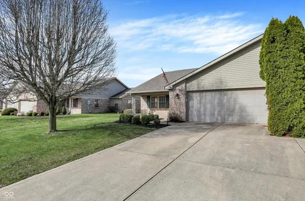 $274,900 | 1664 Vidalia Court, Greenwood, IN 46143