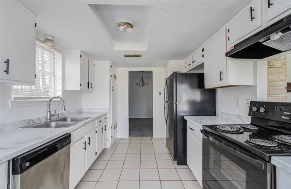 $1,775 | 7015 Maple Fox Drive, Humble, TX 77338