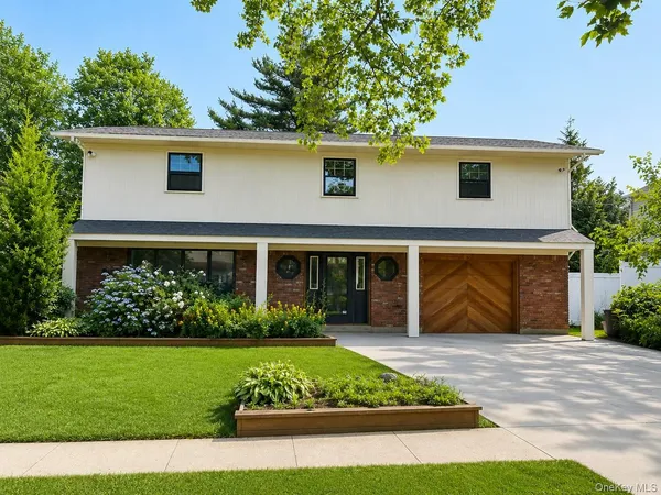 $899,000 | 3320 Frederick Street, Oceanside, NY 11572