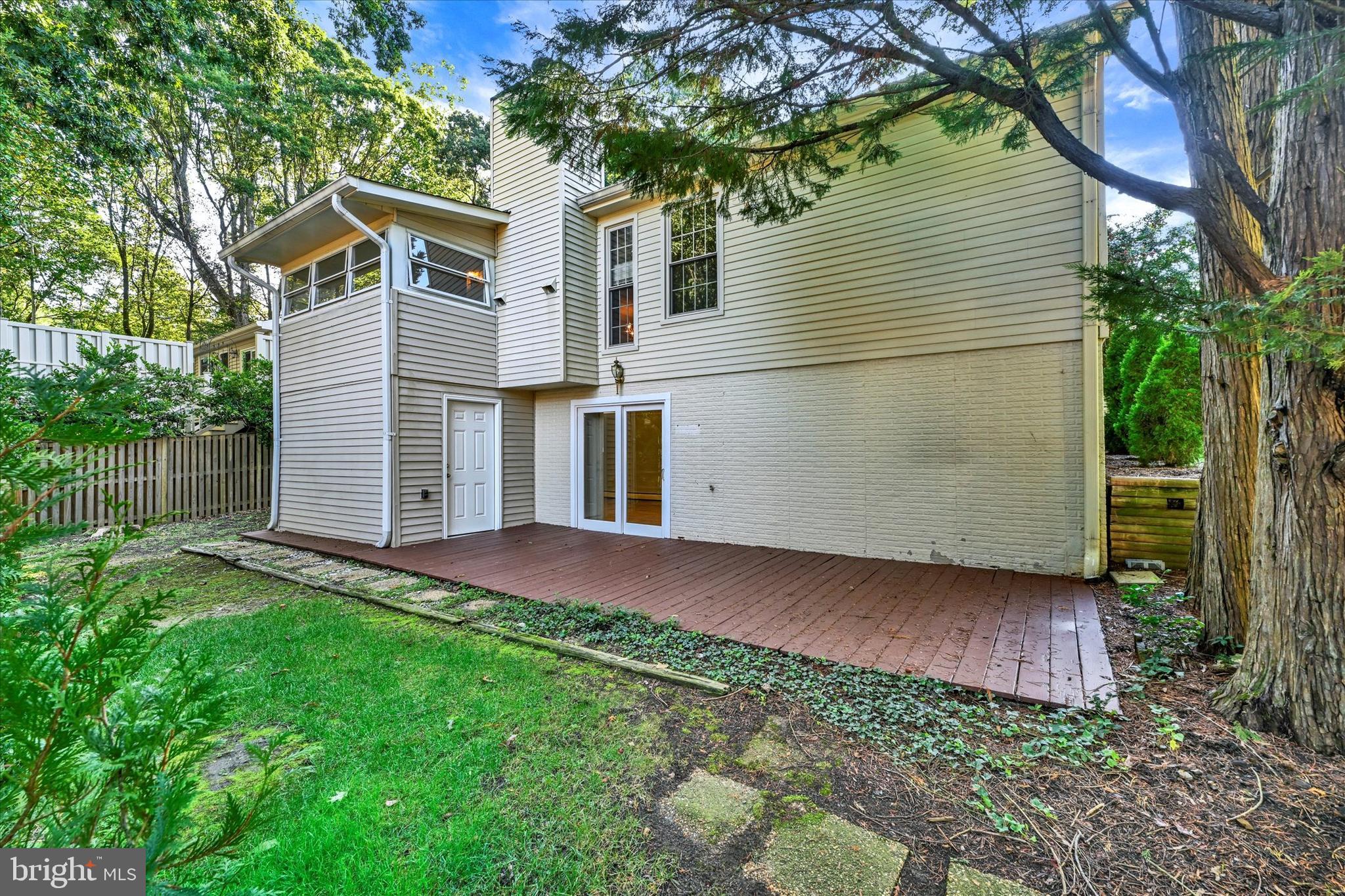 1012 Mastline Drive Annapolis, MD 21401 - Photo 3 of 85