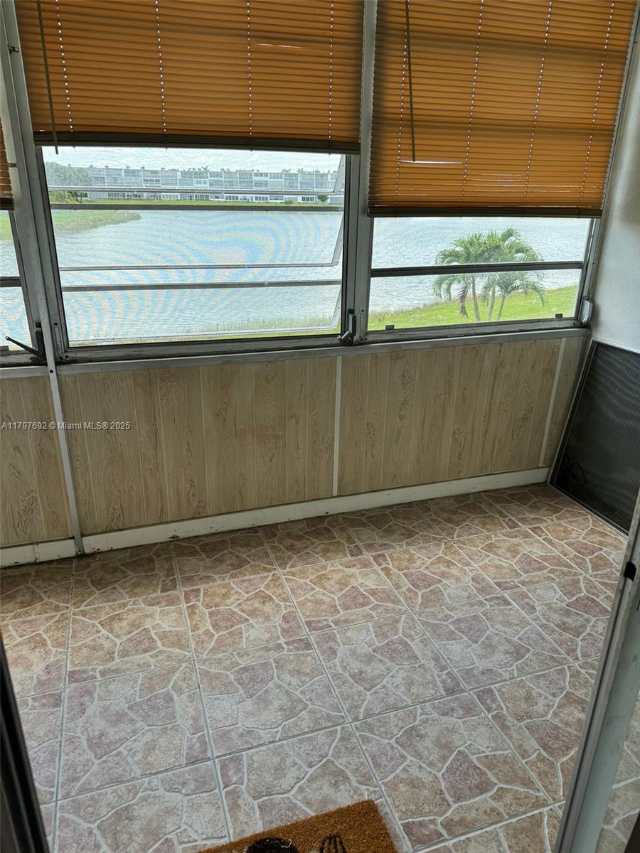 2081 Exeter, Unit E Boca Raton, FL 33434 - Photo 11 of 16