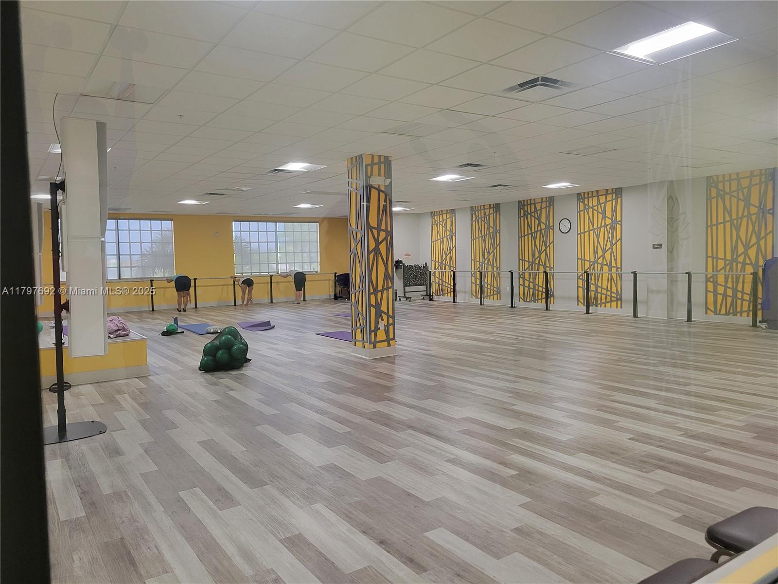 2081 Exeter, Unit E Boca Raton, FL 33434 - Photo 15 of 16