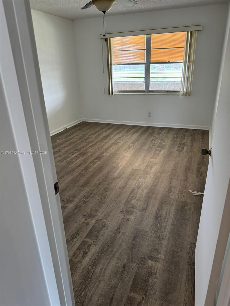 2081 Exeter, Unit E Boca Raton, FL 33434 - Photo 6 of 16