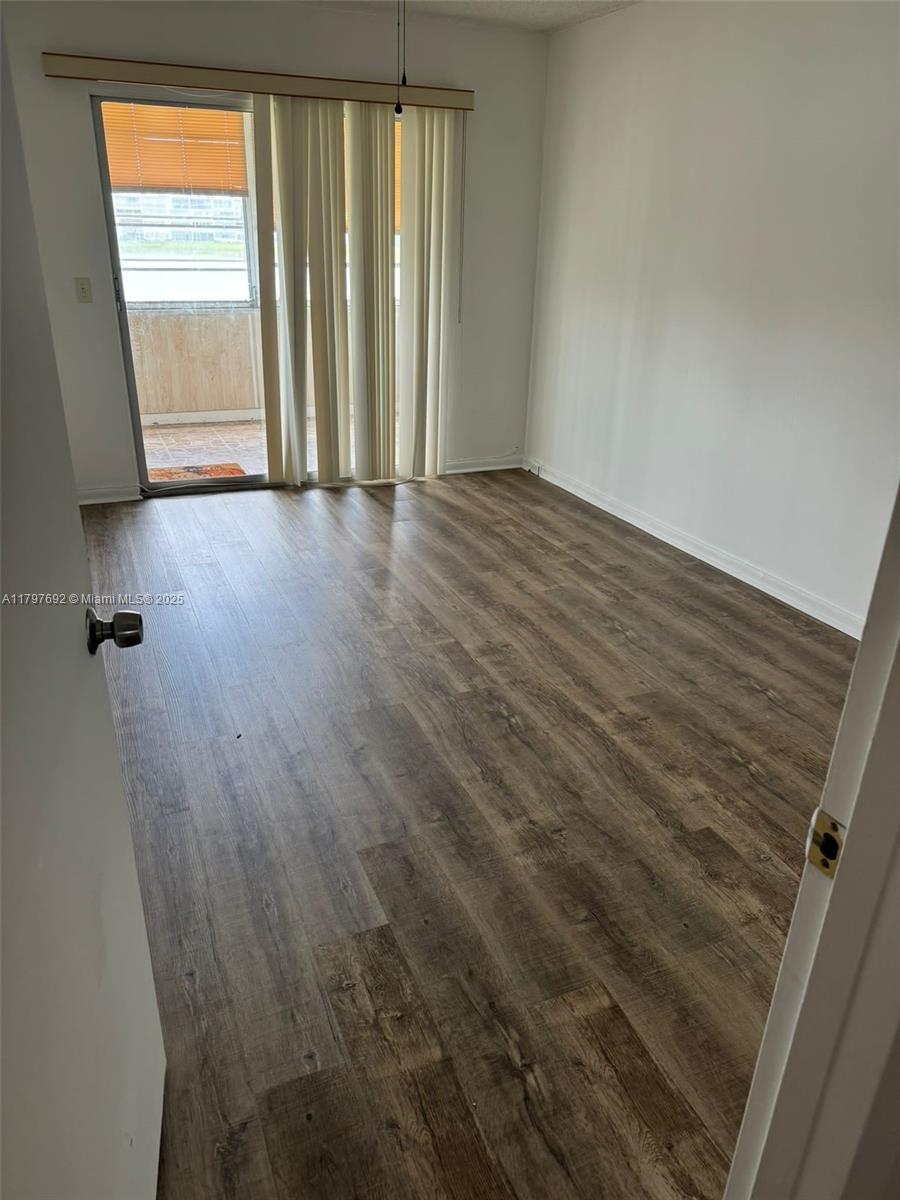 2081 Exeter, Unit E Boca Raton, FL 33434 - Photo 10 of 16