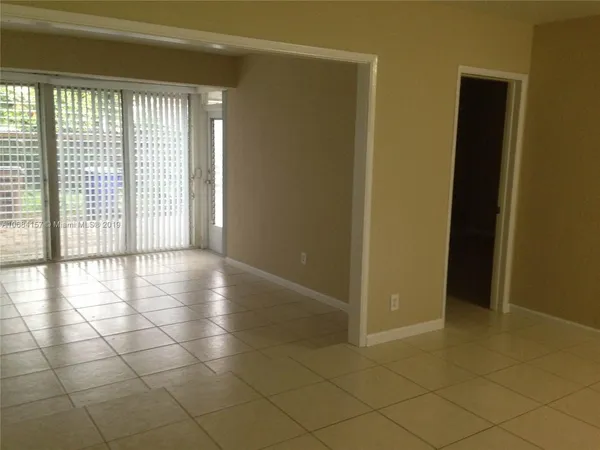$2,600 | 1325 Southeast 1st Terrace, Deerfield Beach, FL 33441