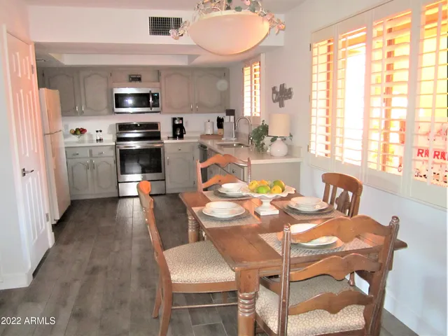 $1,475 | 12212 North Paradise Village Parkway West, Unit 125, Phoenix, AZ 85032