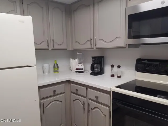 $1,475 | 12212 North Paradise Village Parkway West, Unit 125, Phoenix, AZ 85032