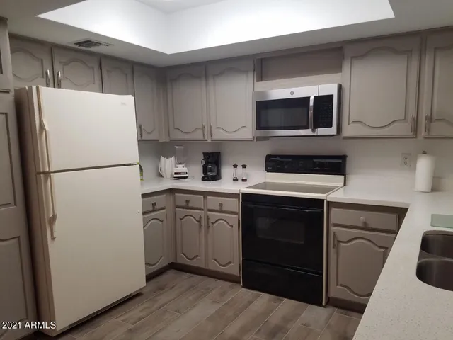 $1,475 | 12212 North Paradise Village Parkway West, Unit 125, Phoenix, AZ 85032