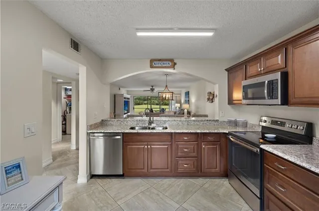 $4,500 | 7025 Dennis Circle, Unit G104, Naples, FL 34104