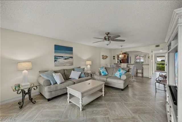 $4,500 | 7025 Dennis Circle, Unit G104, Naples, FL 34104
