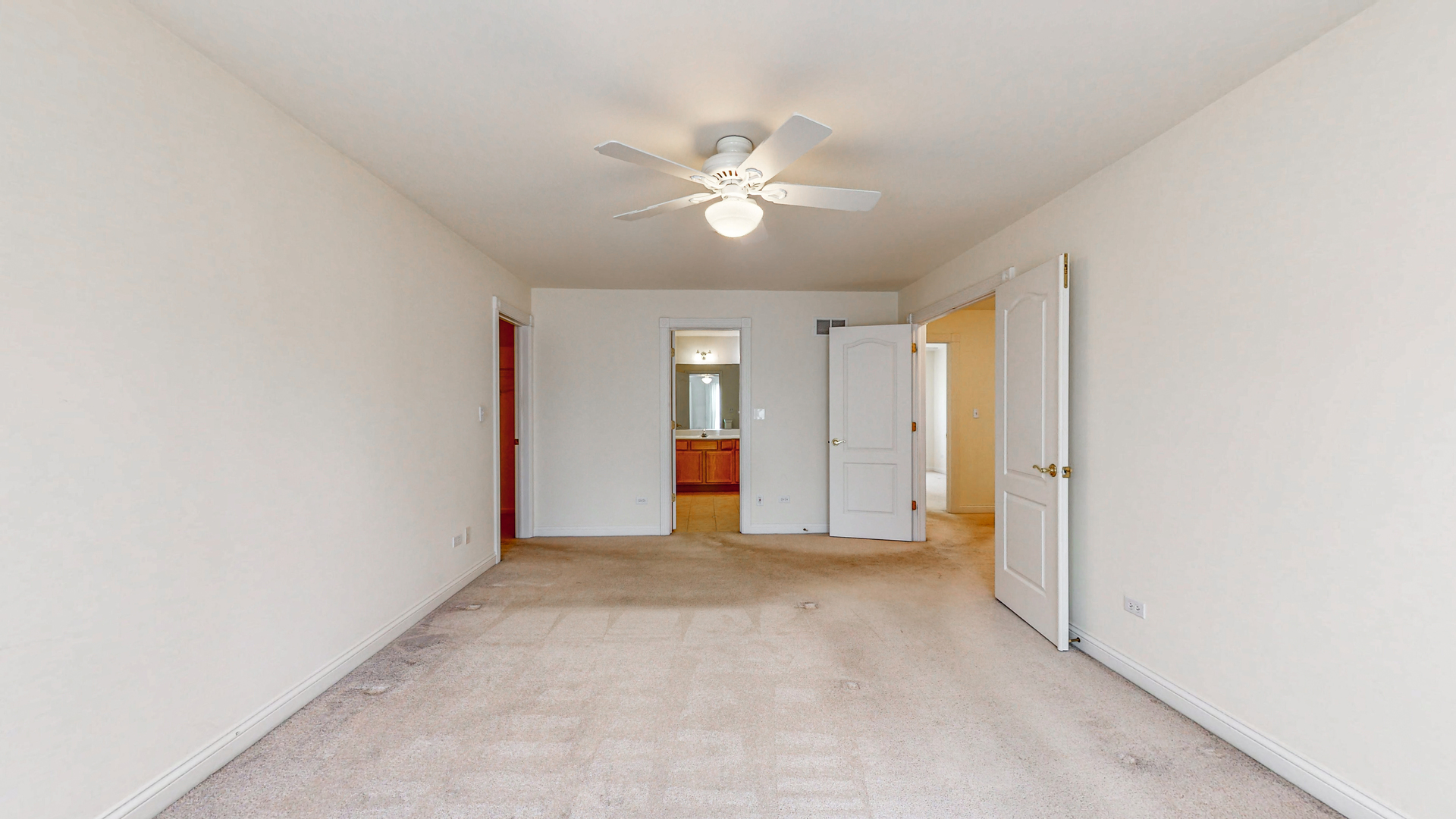 1917 Driving Park Road Wheaton, IL 60187 - Photo 20 of 41 Gallery Image 20