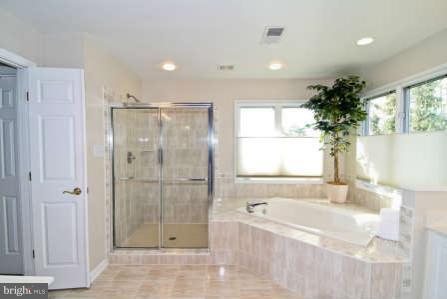 8737 Ridge Road Bethesda, MD 20817 - Photo 13 of 23 Owner's Private Bath