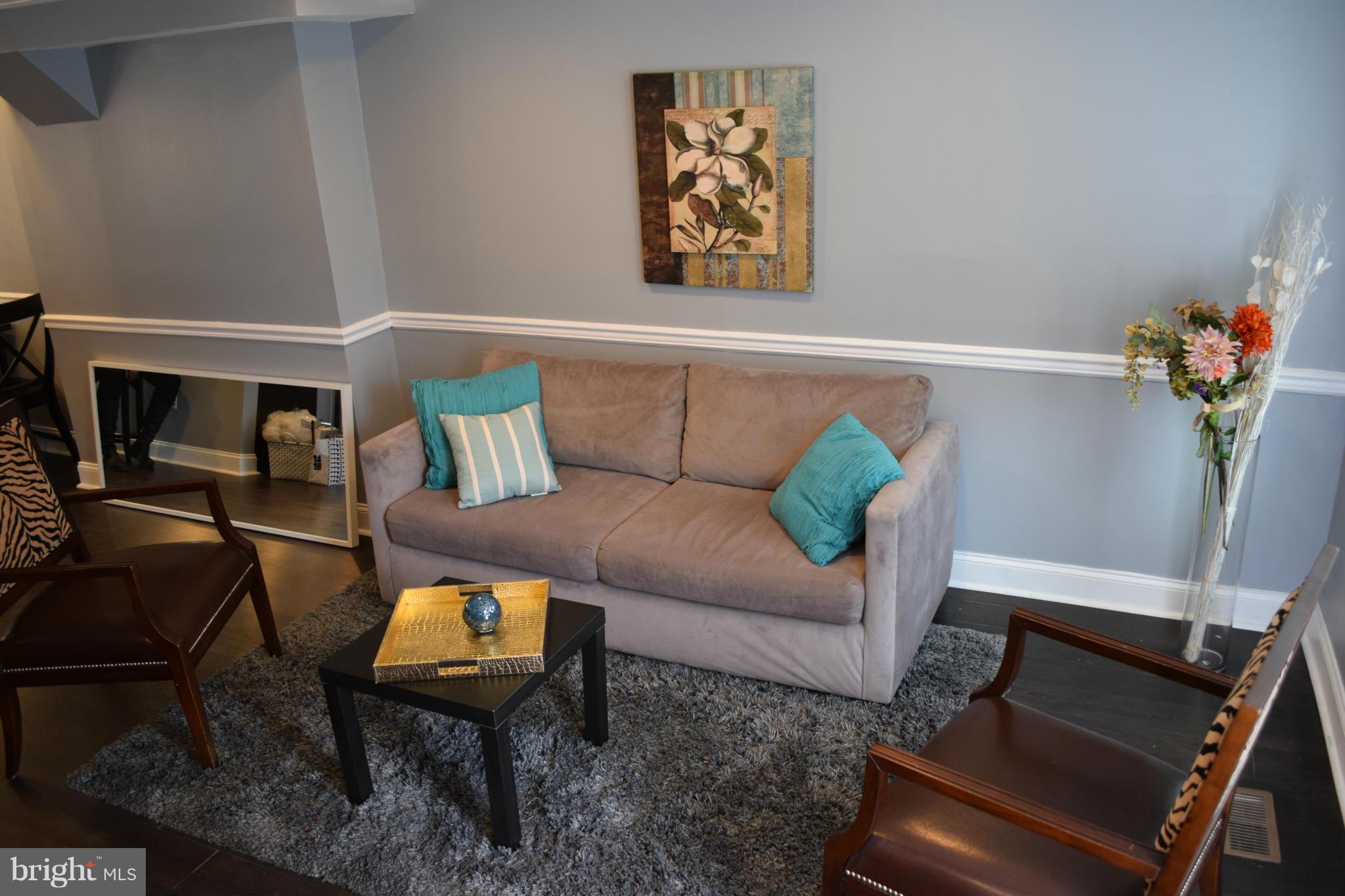 4411 Pen Lucy Road Baltimore, MD 21229 - Photo 5 of 26 Interior (General)
