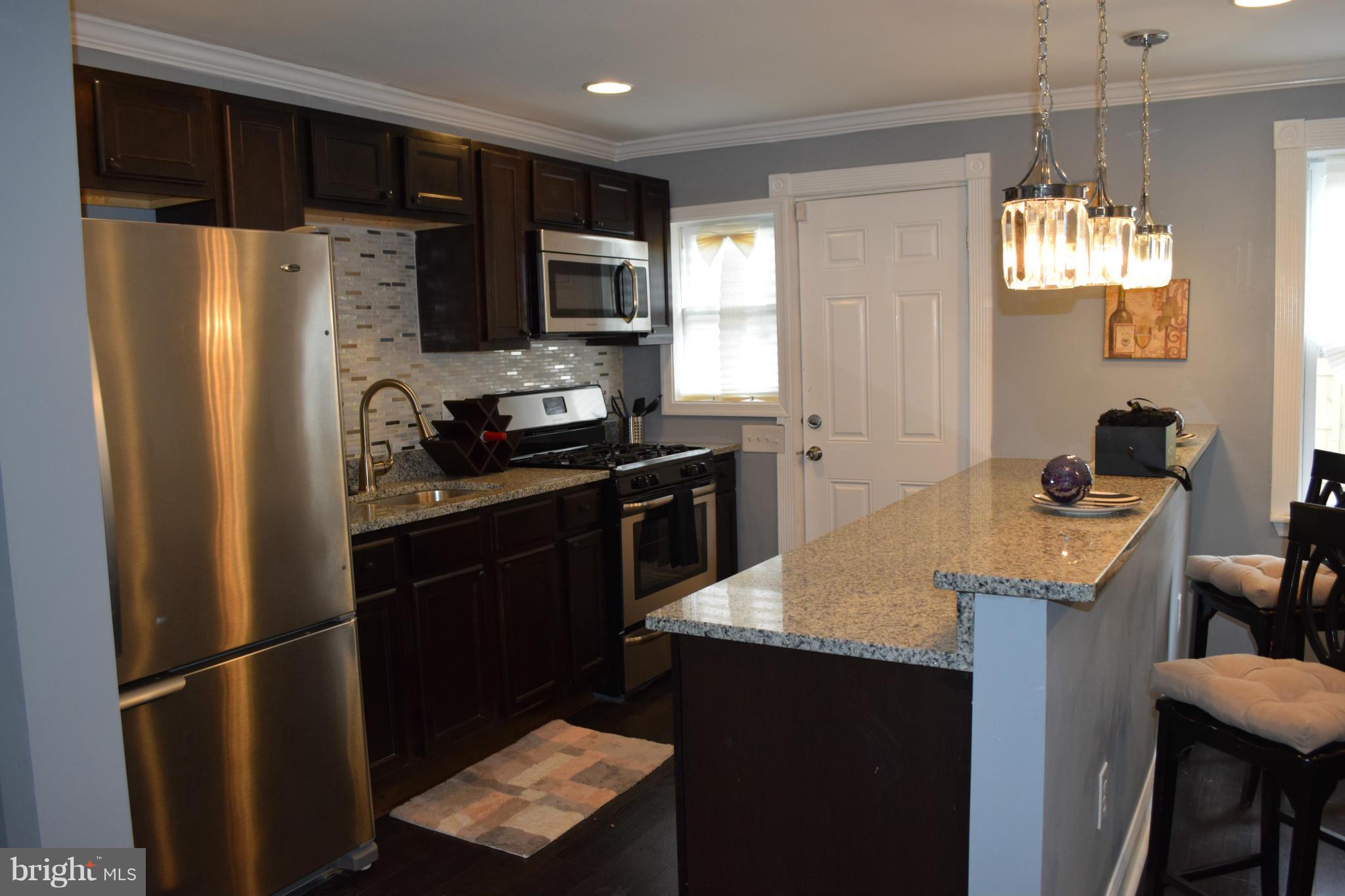 4411 Pen Lucy Road Baltimore, MD 21229 - Photo 9 of 26 Kitchen