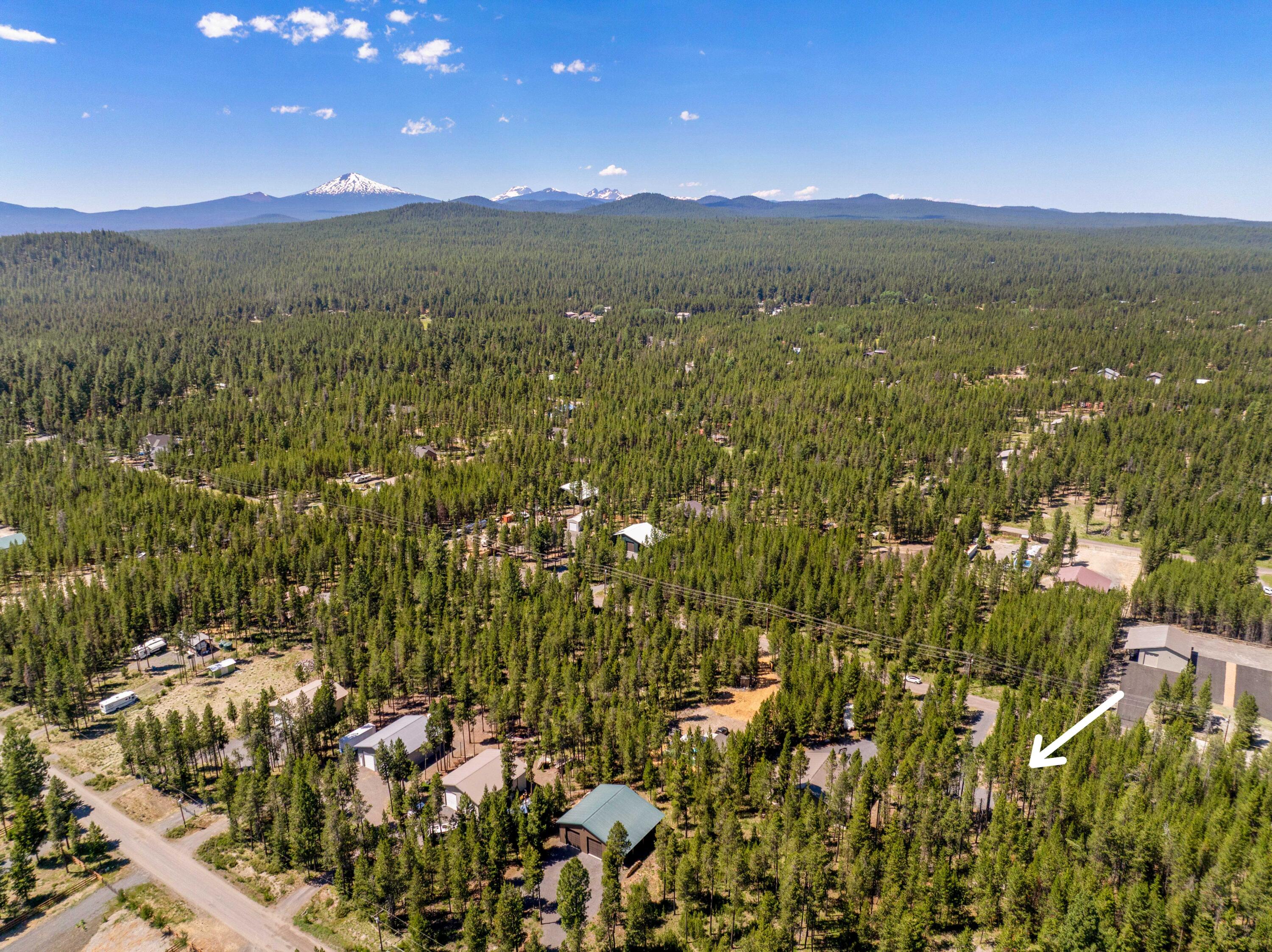 17159 Jacinto Road Bend, OR 97707 - Photo 3 of 8 DJI_0657