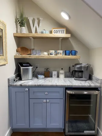 $1,500,000 | 106 Joan Street, Zavalla, TX 75980