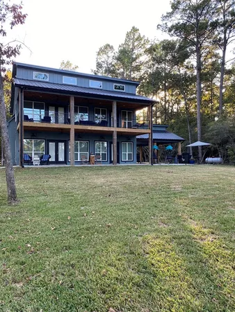 $1,500,000 | 106 Joan Street, Zavalla, TX 75980