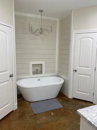 $1,500,000 | 106 Joan Street, Zavalla, TX 75980