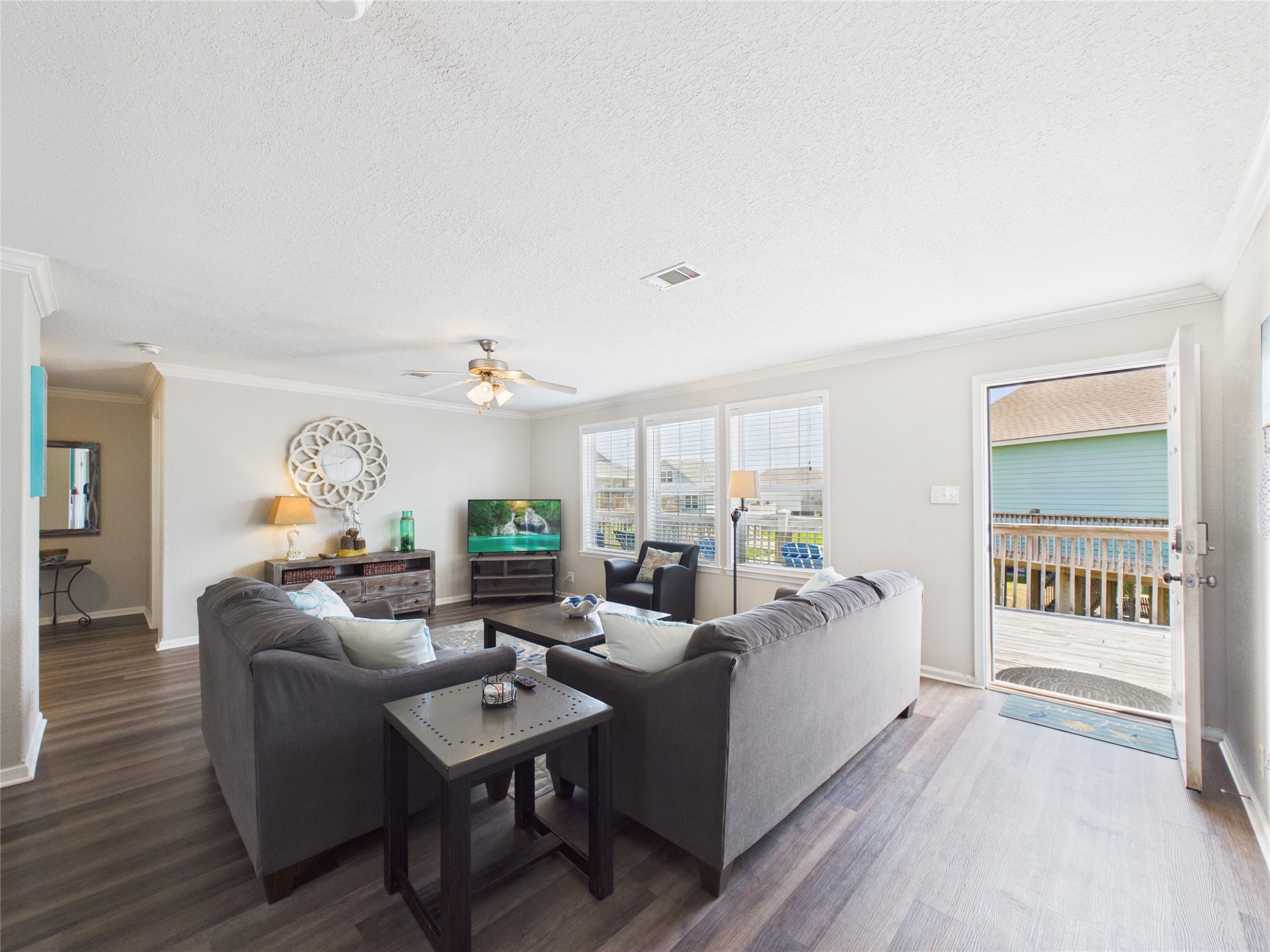 905 Meynig Drive Crystal Beach, TX 77650 - Photo 9 of 50