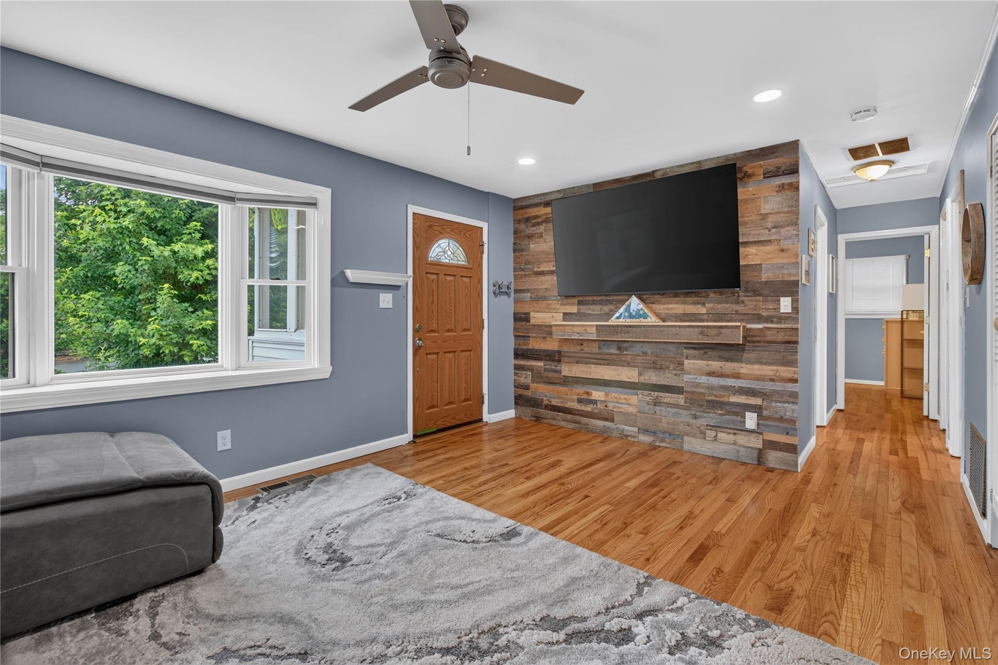 44 Orchard Hill Road Middletown, NY 10941 - Photo 4 of 31