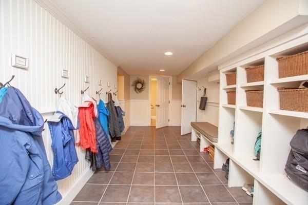 38 Kenilworth Road Wellesley, MA 02482 - Photo 30 of 36 a view of a walk in closet