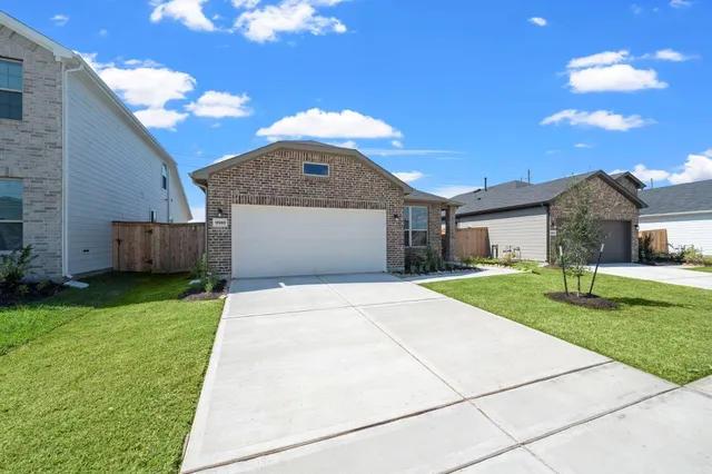 $279,990 | 17303 Thor Well Lane, Crosby, TX 77532