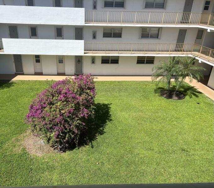 5401 Northwest 2nd Avenue, Unit 319 Boca Raton, FL 33487 - Photo 20 of 20 Courtyard 2