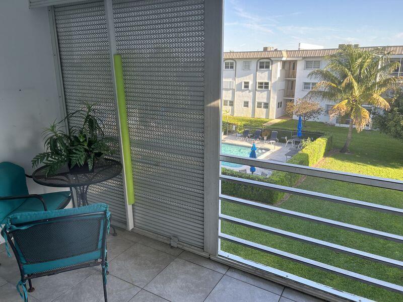 5401 Northwest 2nd Avenue, Unit 319 Boca Raton, FL 33487 - Photo 7 of 20 Patio