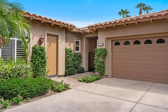 front view of house with a yard