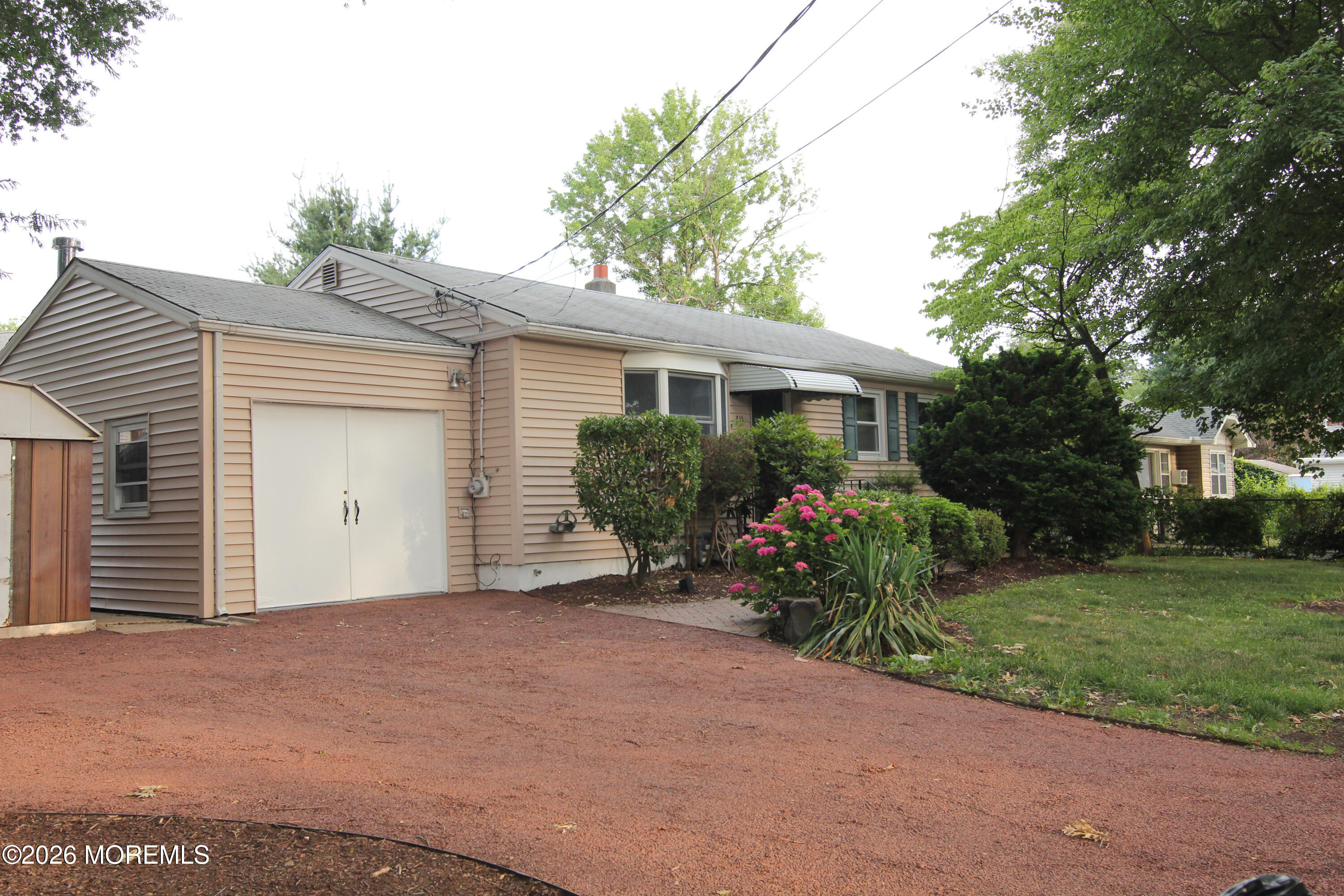 815 Shady Lawn Way Keyport, NJ 07735 - Photo 1 of 46 815 -3