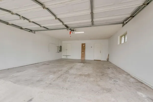 $595,000 | 834 Rock Creek Lane, Red Oak, TX 75154