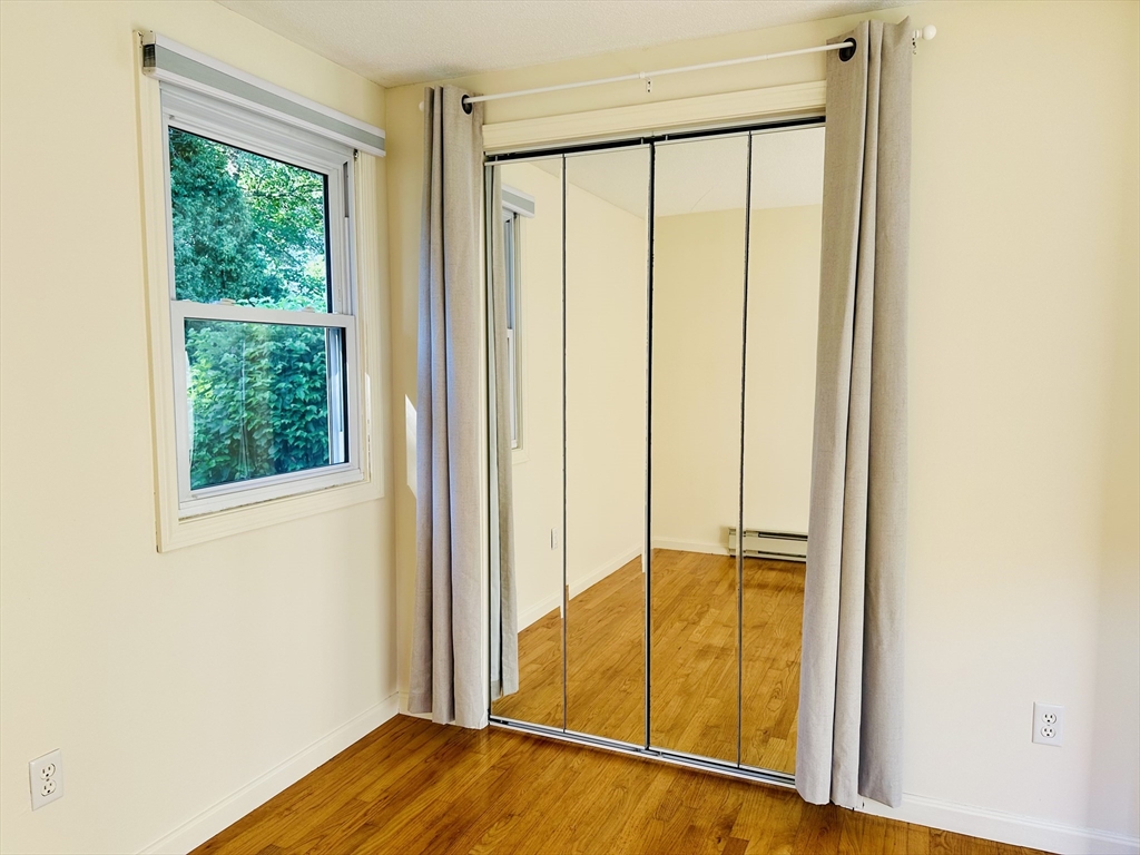 128 Sherwood Road Springfield, MA 01119 - Photo 11 of 39