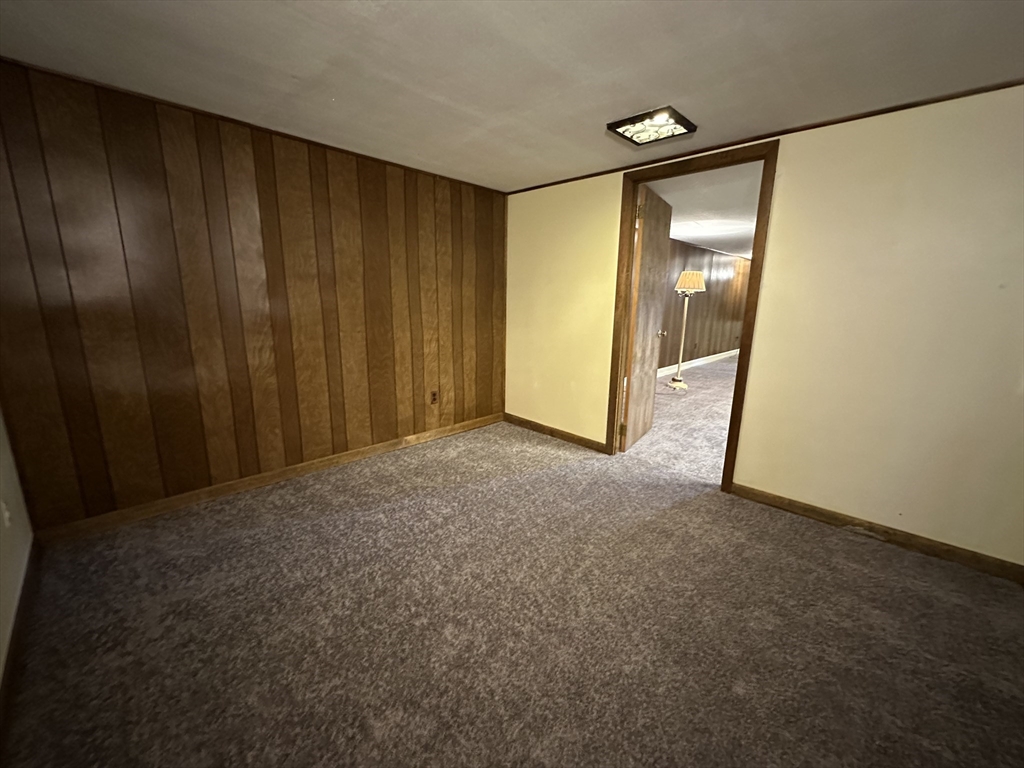 128 Sherwood Road Springfield, MA 01119 - Photo 13 of 39