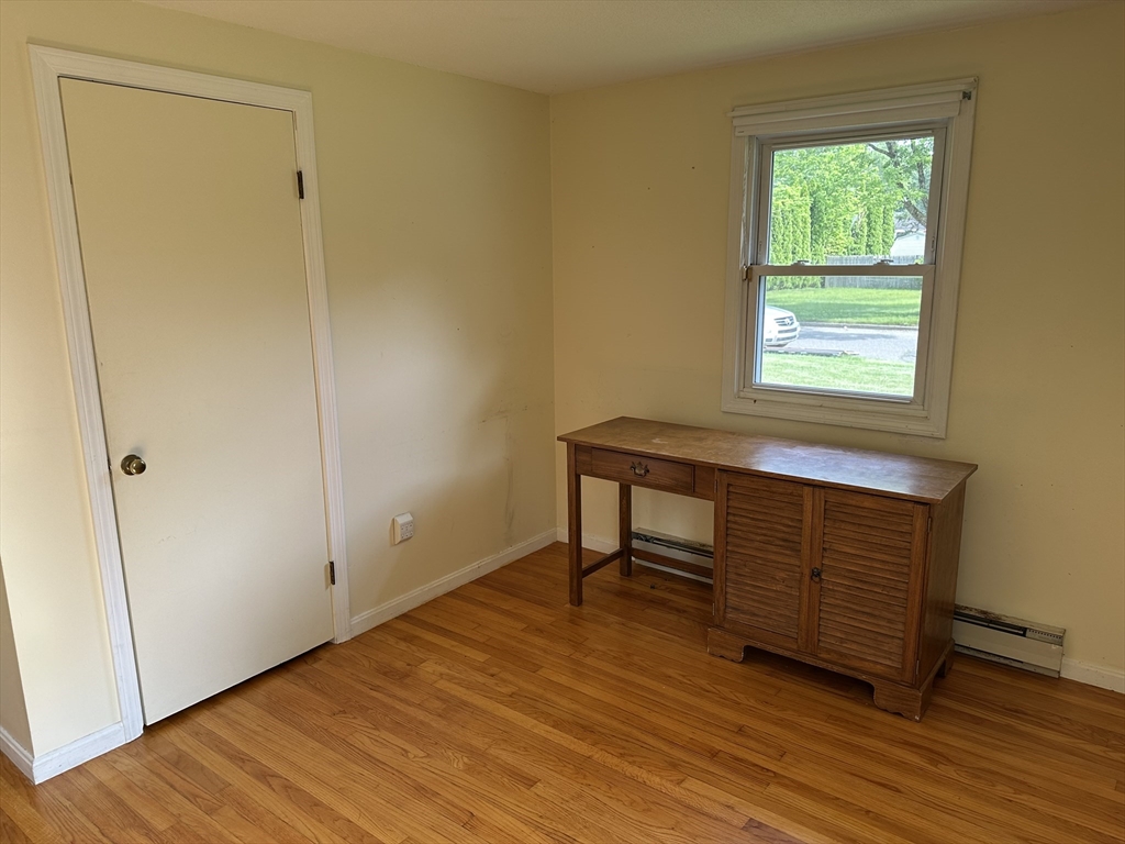 128 Sherwood Road Springfield, MA 01119 - Photo 18 of 39