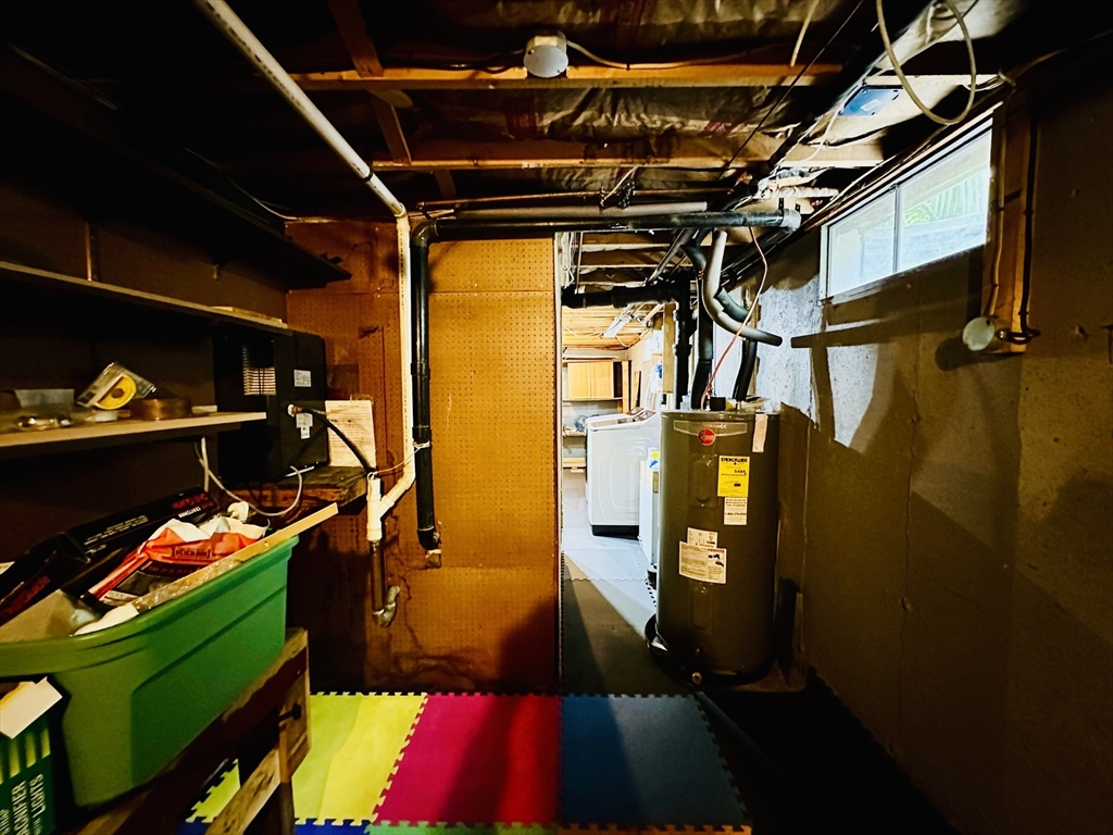 128 Sherwood Road Springfield, MA 01119 - Photo 20 of 39